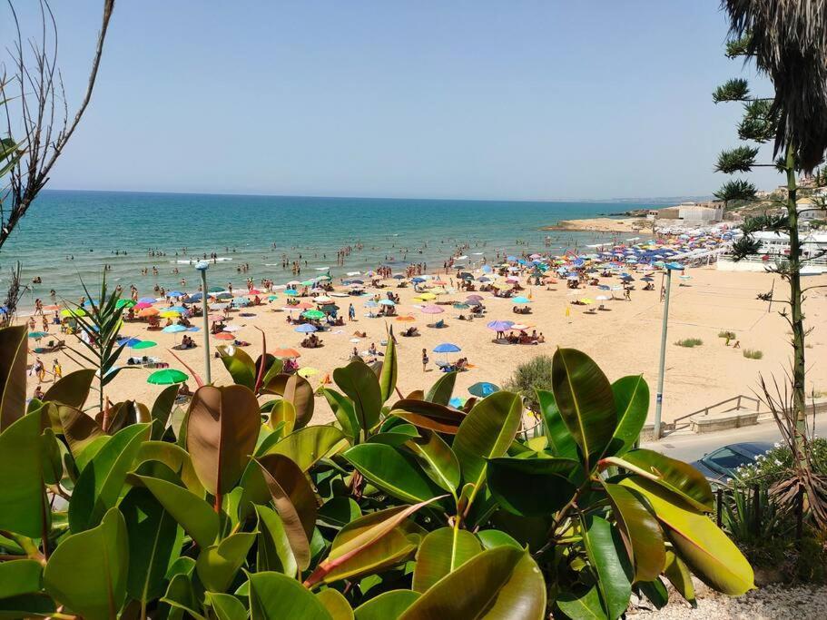 Casa Fla.gi. - Tra Mare E Barocco. Кава д'Алига